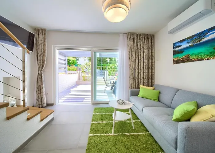 House Mar * Malinska