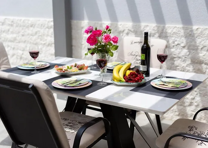 House Mar * Malinska